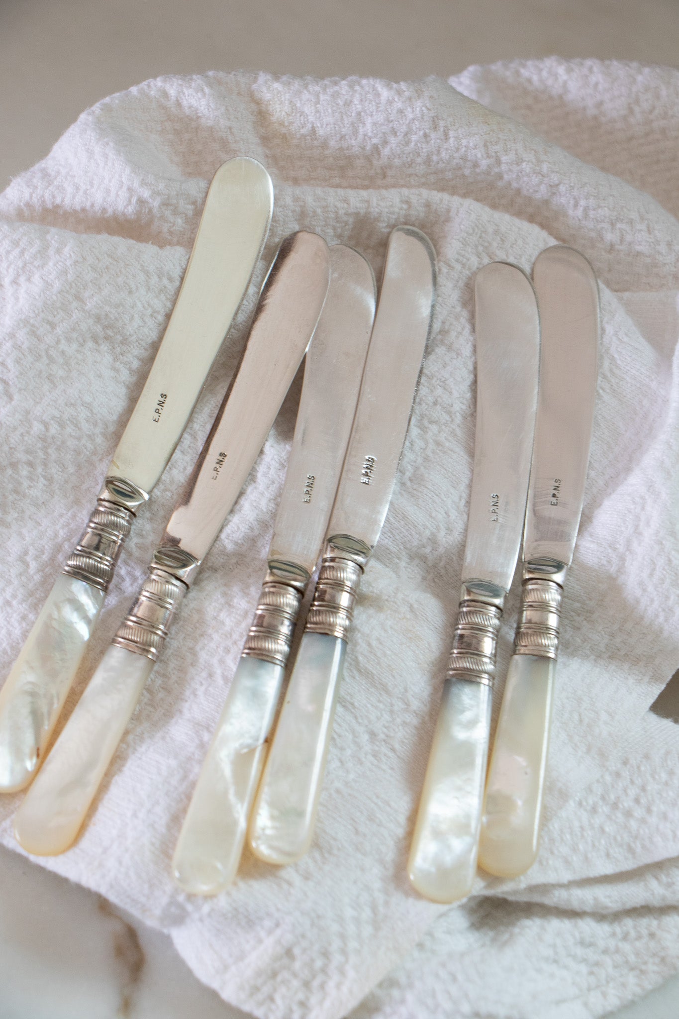 Vintage Mother of Pearl Knives Set