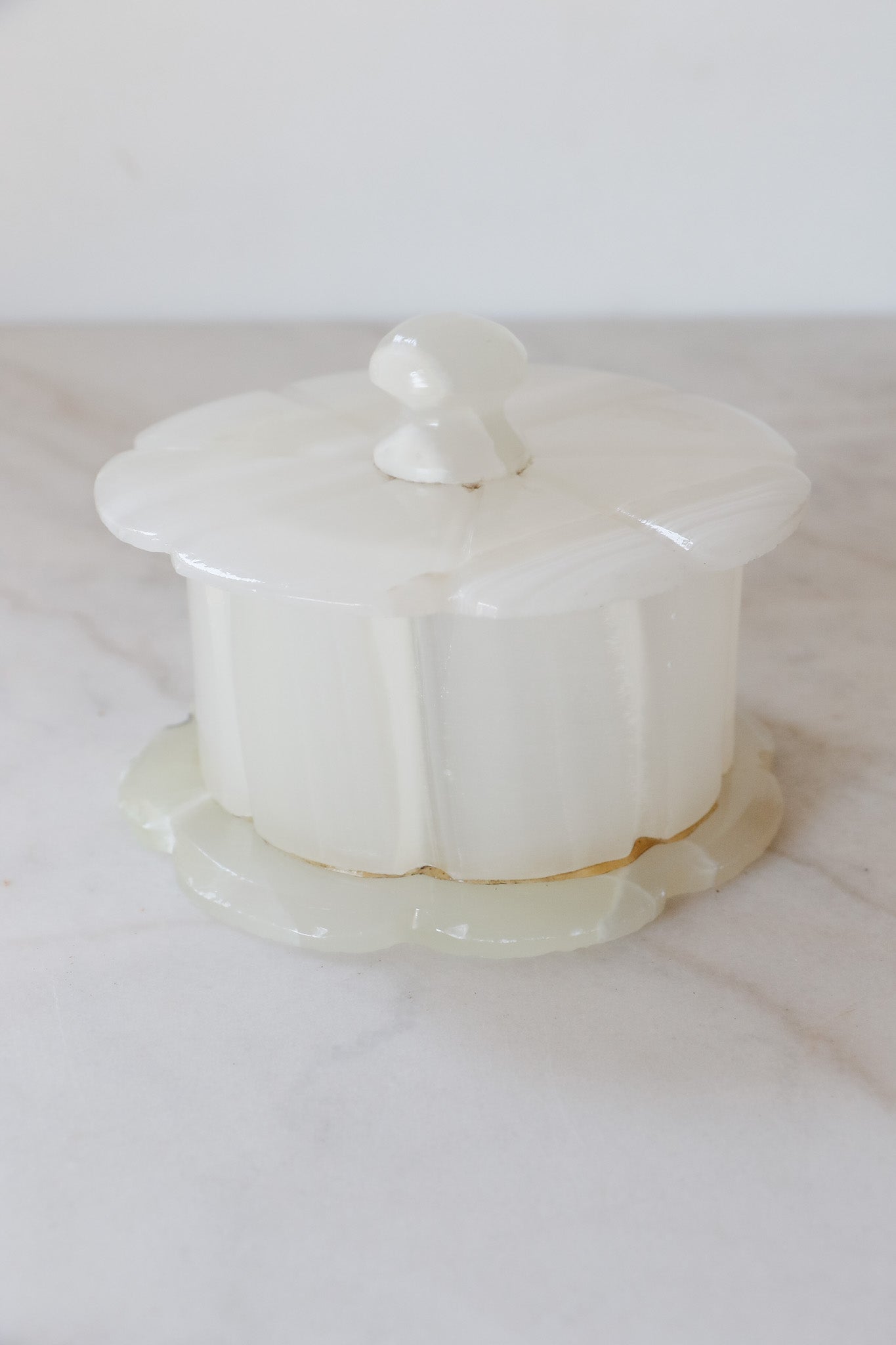 Vintage Alabaster Onyx Trinket Box
