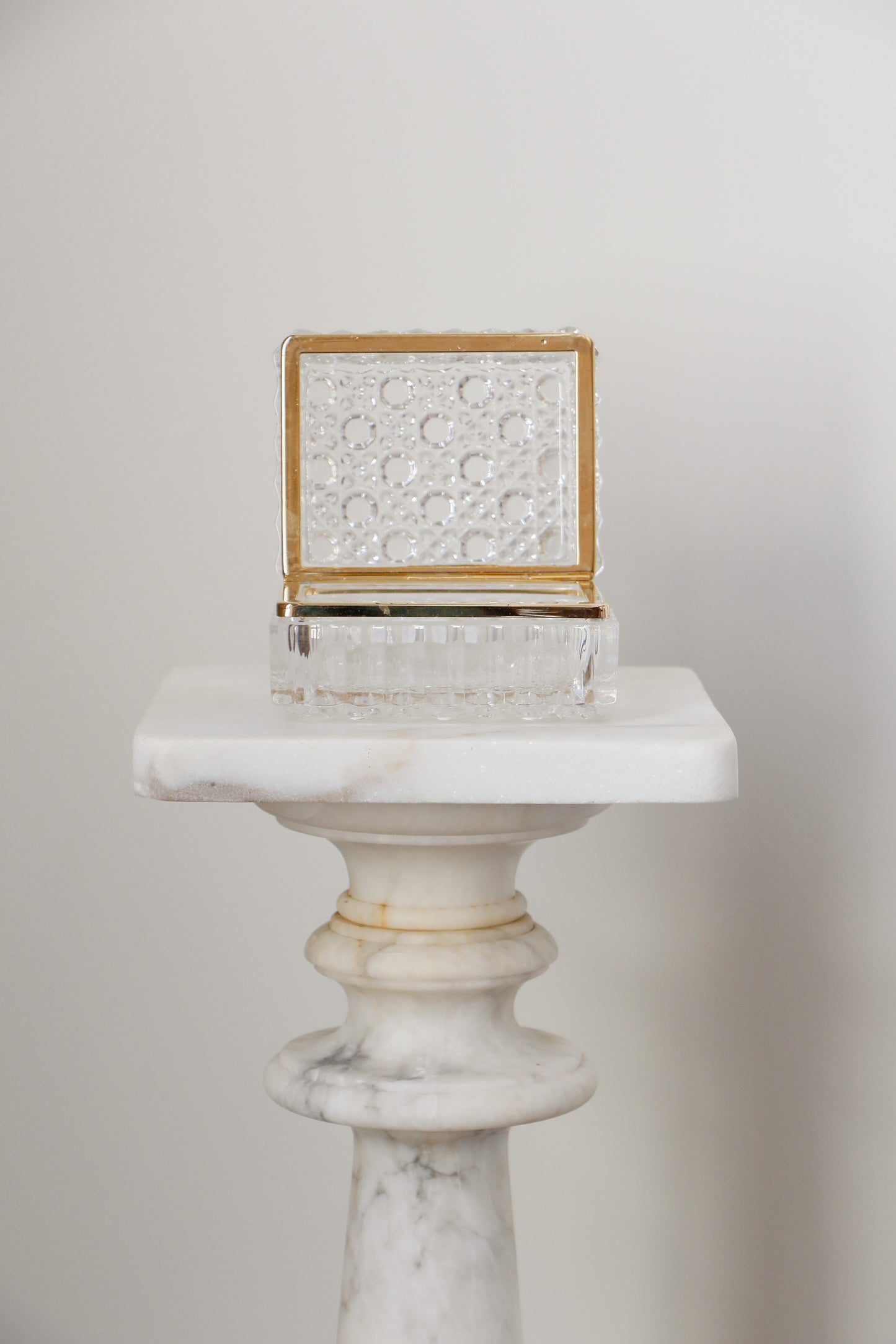 Vintage Beyer Crystal Trinket Box